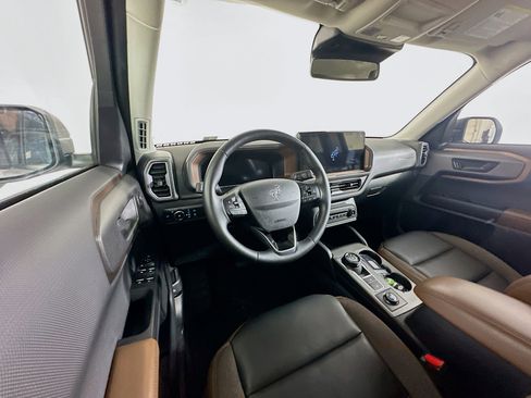 Used 2025 Ford Bronco Sport Outer Banks w/ Outer Banks Tech Package+ image 18