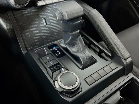 Certified 2025 Toyota Tacoma SR image 17