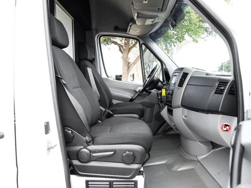 Used 2015 Mercedes-Benz Sprinter 3500 w/ High Idle Fixed Package image 30