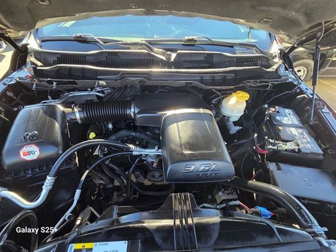 Used 2016 RAM 1500 Express RWD image 33