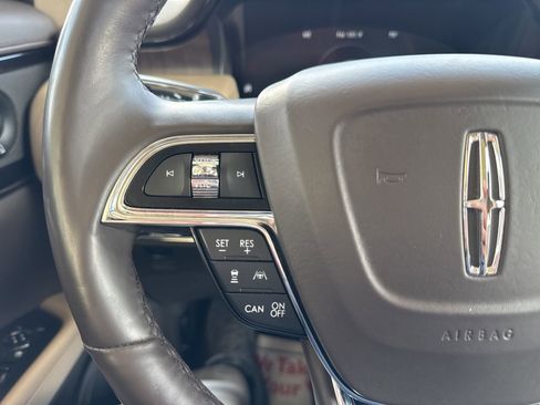 Used 2023 Lincoln Nautilus Reserve w/ Equipment Group 201A image 25