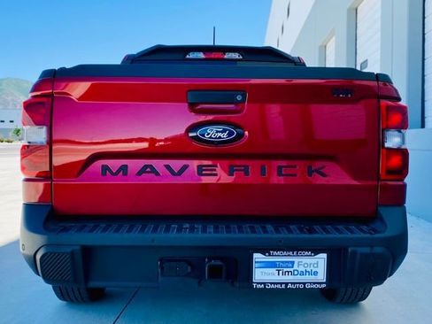 Certified 2025 Ford Maverick Lariat w/ 4K Tow Package AWD/4WD image 5