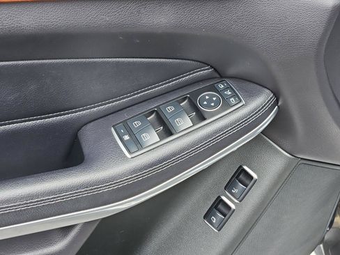 Used 2017 Mercedes-Benz GLS 550 4MATIC image 25