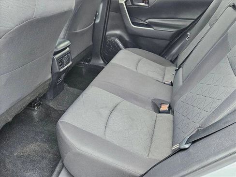 Used 2021 Toyota RAV4 XLE image 18