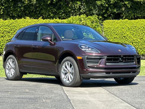 New 2026 Porsche Macan image 10