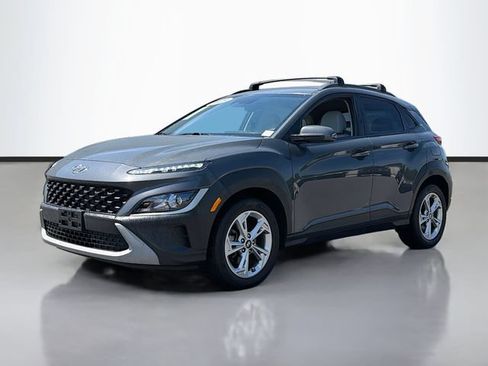 Used 2023 Hyundai Kona SEL AWD/4WD image 2
