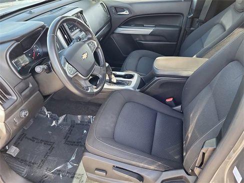 Used 2018 Chevrolet Colorado LT w/ LT Convenience Package image 8