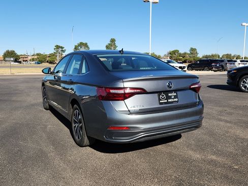 Used 2024 Volkswagen Jetta S image 5