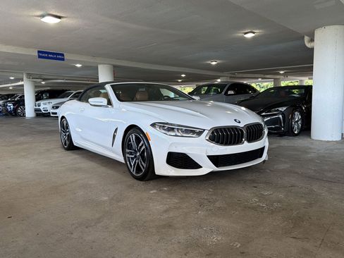 Used 2019 BMW M850i xDrive Convertible w/ Driver Assistance Package AWD/4WD image 4