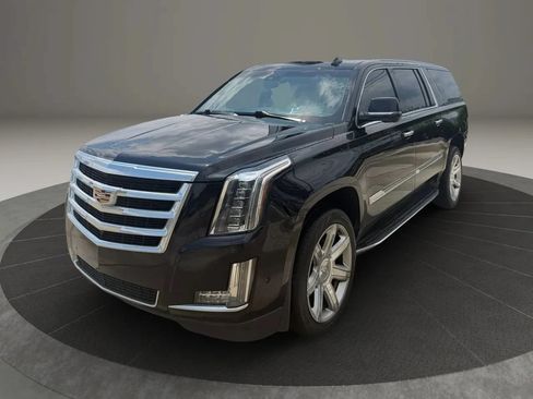 Used 2019 Cadillac Escalade ESV Luxury AWD/4WD image 3