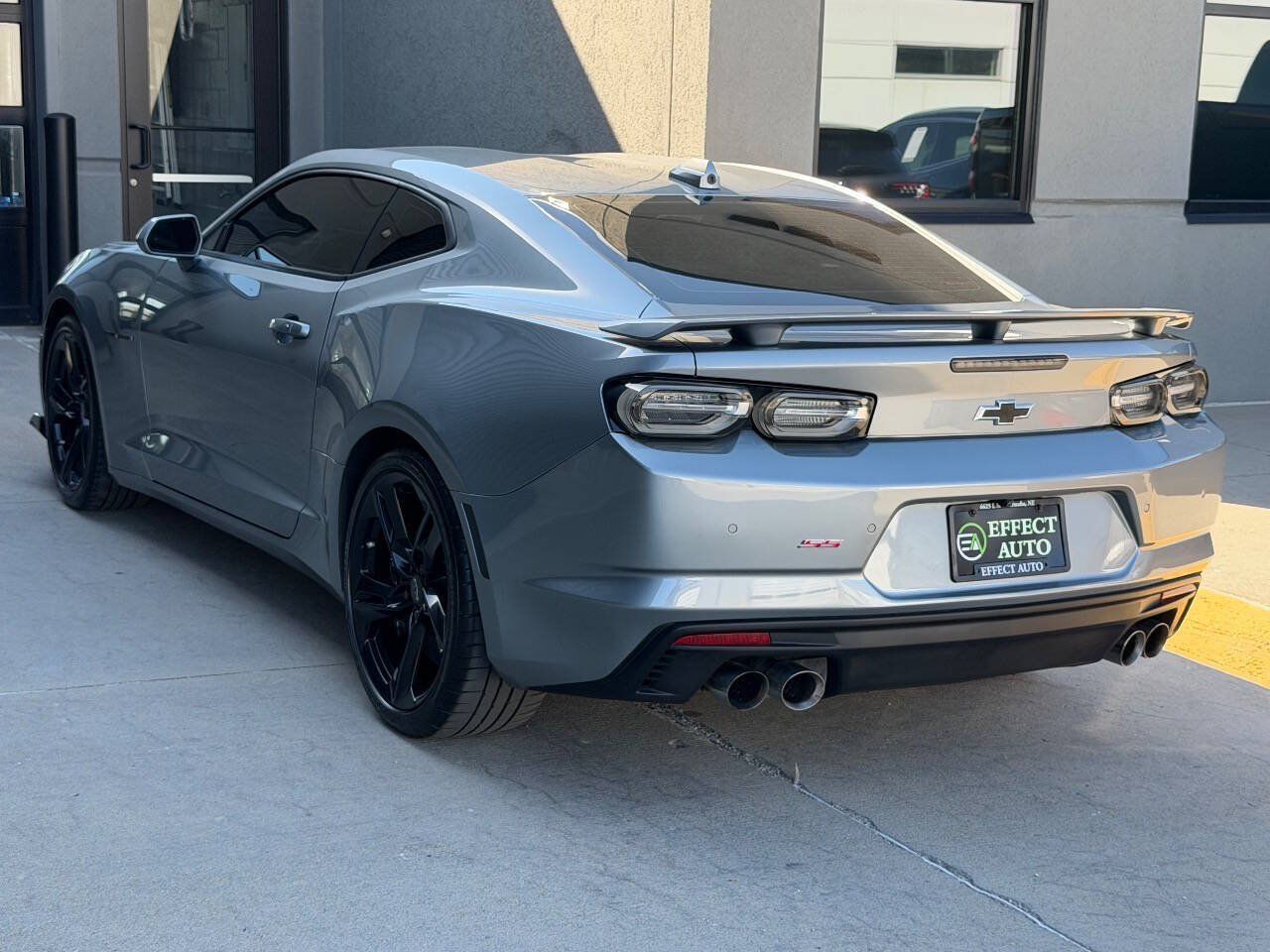 Used 2023 Chevrolet Camaro SS RWD image 9