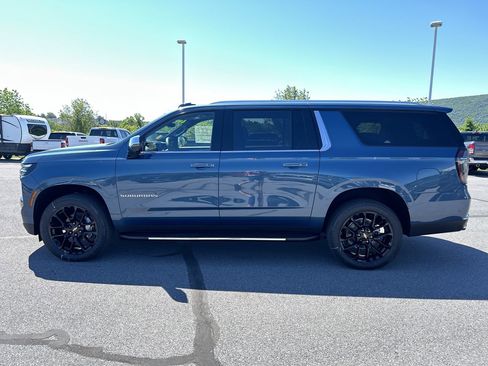 New 2026 Chevrolet Suburban Premier AWD/4WD image 4