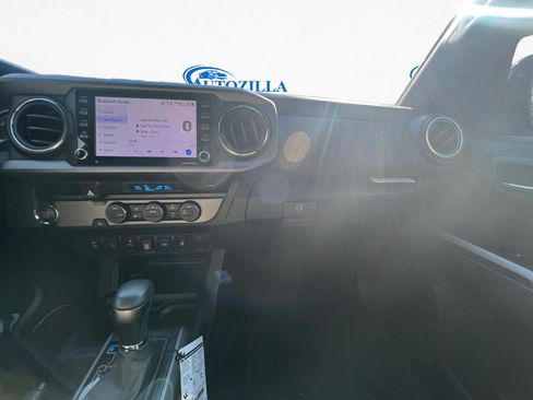 Used 2023 Toyota Tacoma 2WD Double Cab image 11