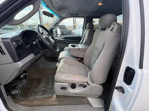 Used 2005 Ford F250 4x4 SuperCab Super Duty image 10