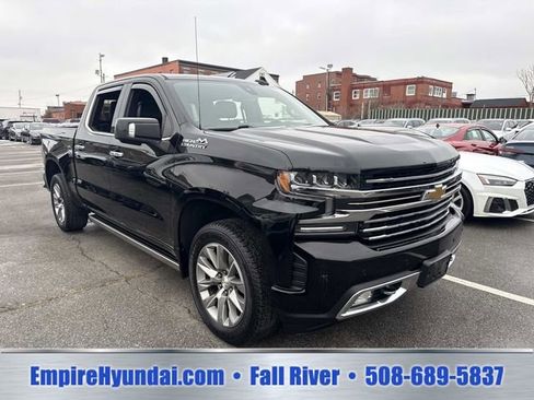 Used 2019 Chevrolet Silverado 1500 High Country w/ Safety Package II AWD/4WD image 2