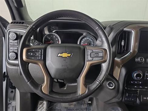 Used 2022 Chevrolet Silverado 1500 High Country image 13