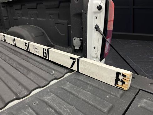 Used 2024 GMC Sierra 2500 SLE image 13