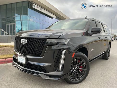 Used 2024 Cadillac Escalade ESV V w/ LPO, ONYX Package image 1