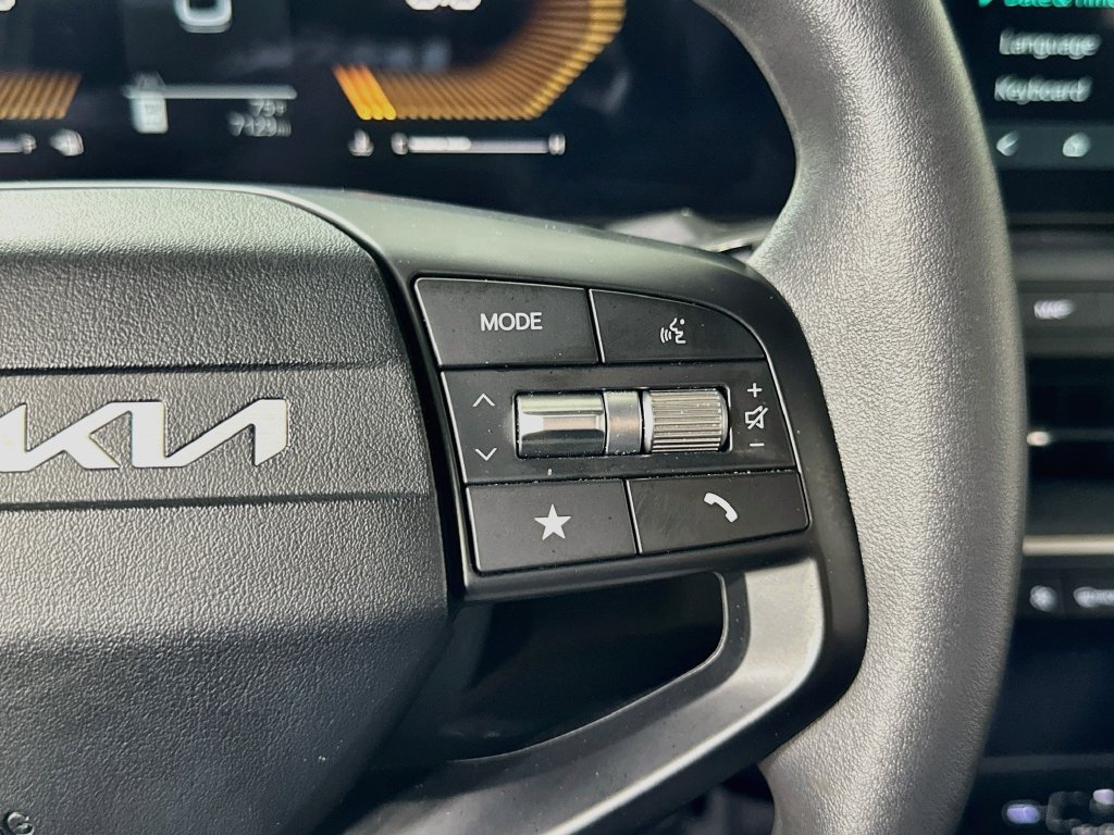 Used 2026 Kia K4 FWD image 25