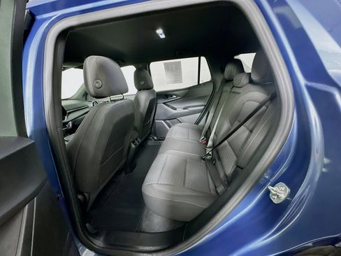 Used 2025 Chevrolet Equinox LT FWD image 26