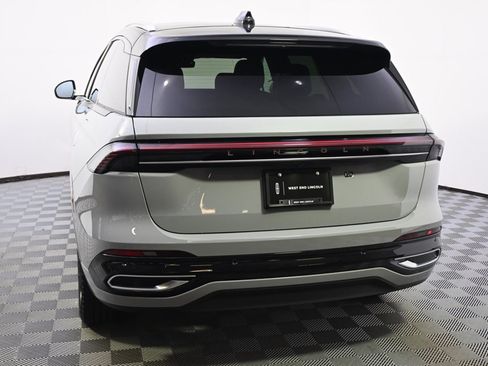 New 2026 Lincoln Nautilus Reserve image 4