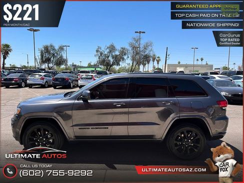 Used 2021 Jeep Grand Cherokee Laredo X AWD/4WD image 5
