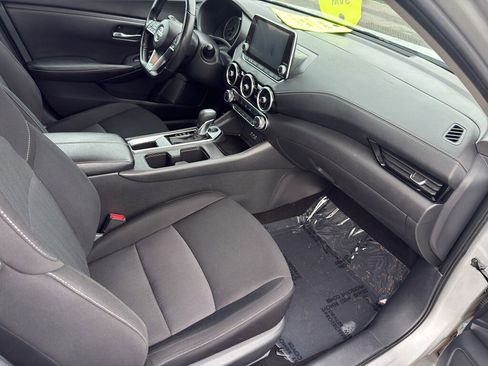 Used 2022 Nissan Sentra SV image 15