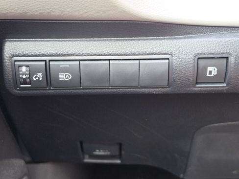 Certified 2026 Toyota Corolla LE w/ LE Premium Package FWD image 14