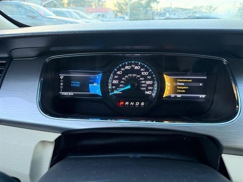 Used 2013 Ford Taurus SEL image 37