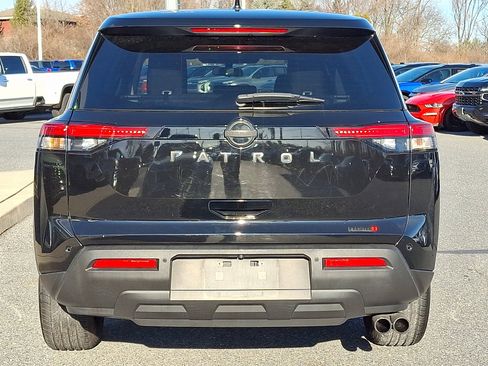 Used 2022 Nissan Pathfinder S image 5