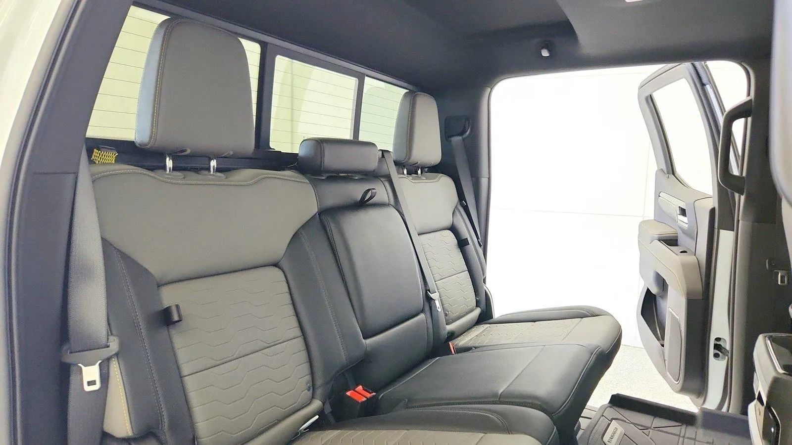 Used 2025 Chevrolet Silverado 1500 ZR2 AWD/4WD image 35