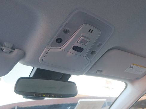 Used 2017 Toyota Prius Prime Advanced image 26