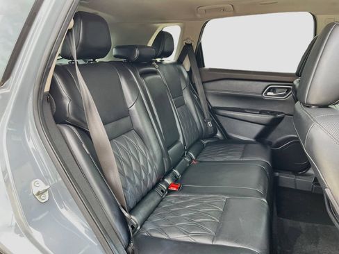 Used 2023 Nissan Rogue Platinum w/ Platinum Premium Package FWD image 33