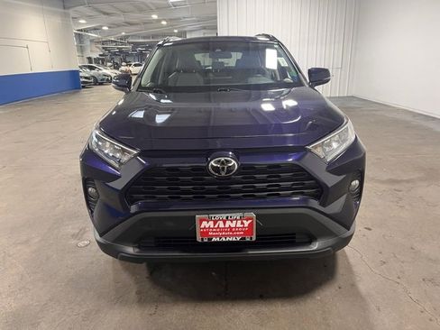 Used 2021 Toyota RAV4 XLE Premium image 8