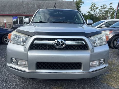 Used 2010 Toyota 4Runner SR5 AWD/4WD image 9