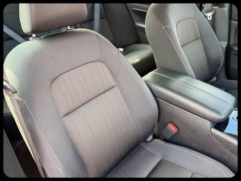 Used 2024 Nissan Altima 2.5 SV image 12