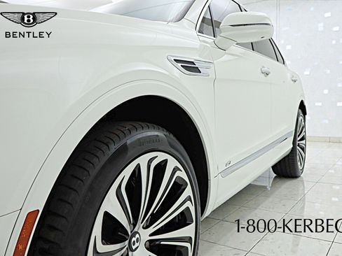 Certified 2022 Bentley Bentayga image 20