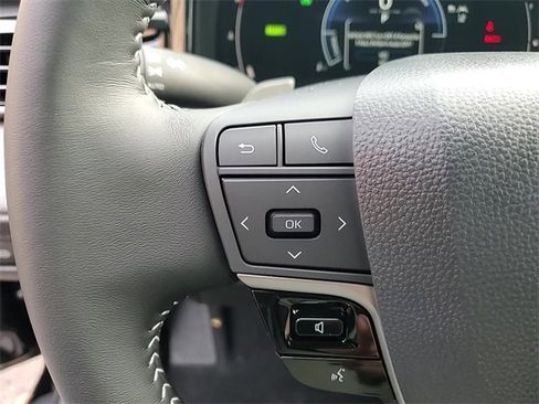 Used 2026 Toyota Camry SE image 15