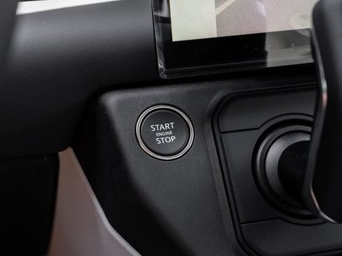 New 2026 Land Rover Defender 110 X-Dynamic SE AWD/4WD image 26