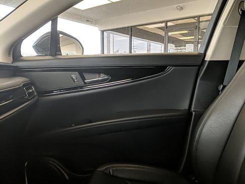 Certified 2022 Lincoln Nautilus AWD w/ Premium Package image 20