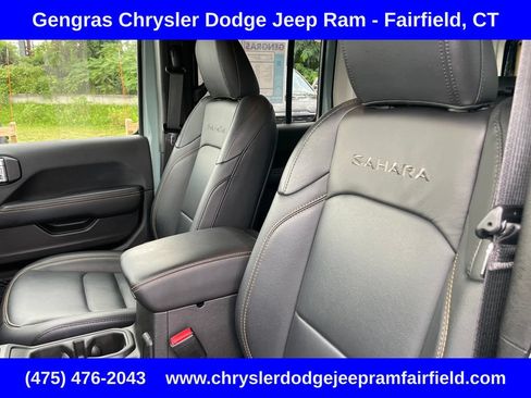 Used 2024 Jeep Wrangler Unlimited Sahara w/ Dual Top Group AWD/4WD image 48