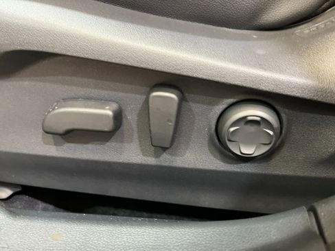 Certified 2025 Subaru Outback Limited XT AWD/4WD image 13