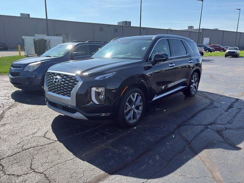 Used 2021 Hyundai Palisade Limited image 4