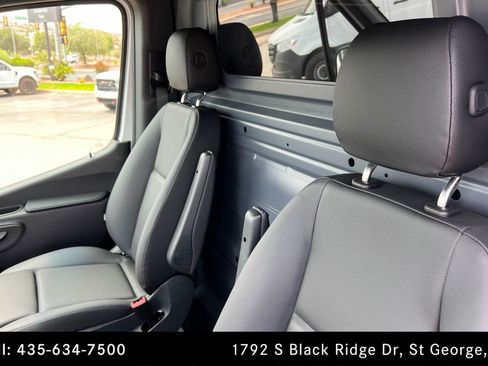Used 2026 Mercedes-Benz Sprinter 2500 image 13