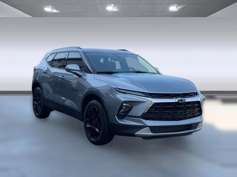 Used 2024 Chevrolet Blazer LT w/ Convenience Package FWD image 7