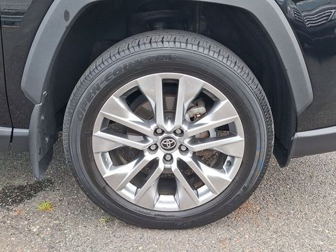 Certified 2023 Toyota RAV4 XLE Premium AWD/4WD image 28