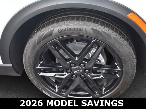 New 2026 Chevrolet Equinox EV LT w/ LPO, Blackout Package image 11