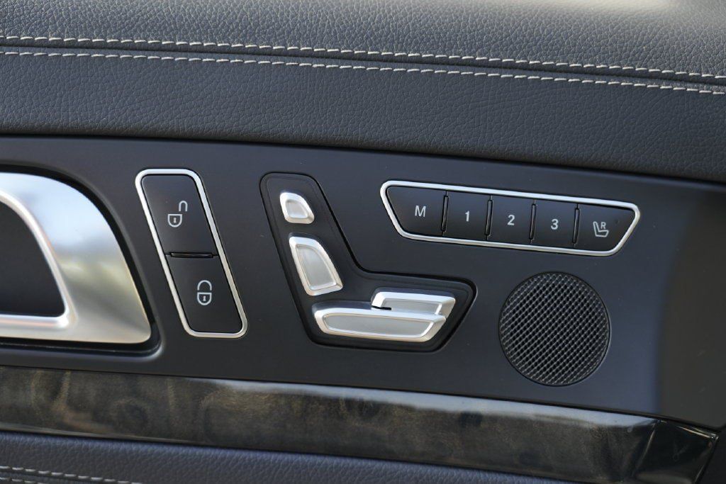 Used 2013 Mercedes-Benz SL 550 image 20