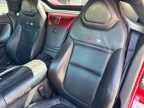 Used 2009 Saturn Sky Red Line Ruby Red image 19