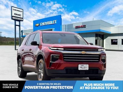 Used 2025 Chevrolet Traverse LT w/ Driver Confidence Package